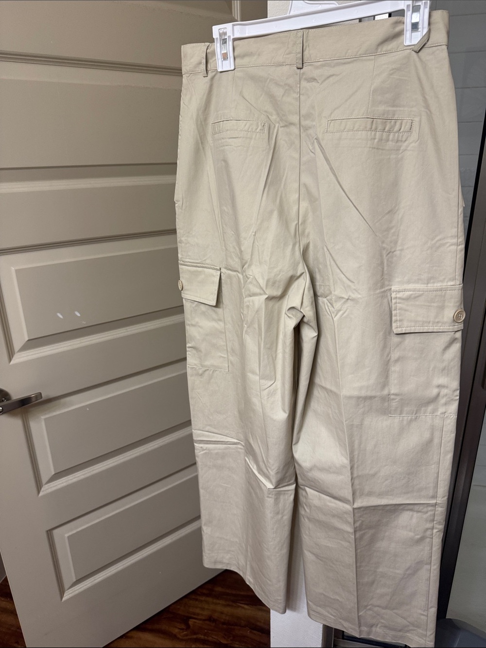 TALULAH Cream Wide-Leg Cargo Pants - Picture 2 of 3